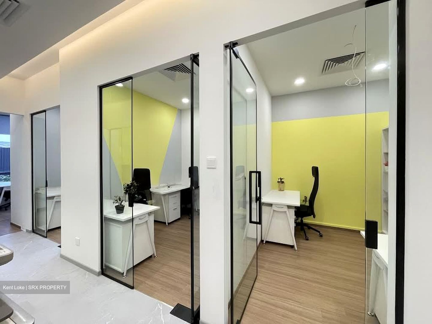 Woods Square (D25), Office #601933921